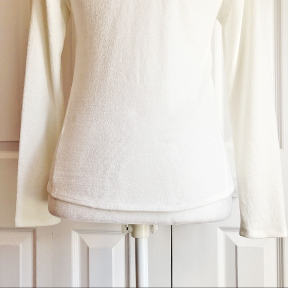 NWT Francesca's Jun & Ivy Ivory V-Neck Tie Front Top - Picture 16 of 16